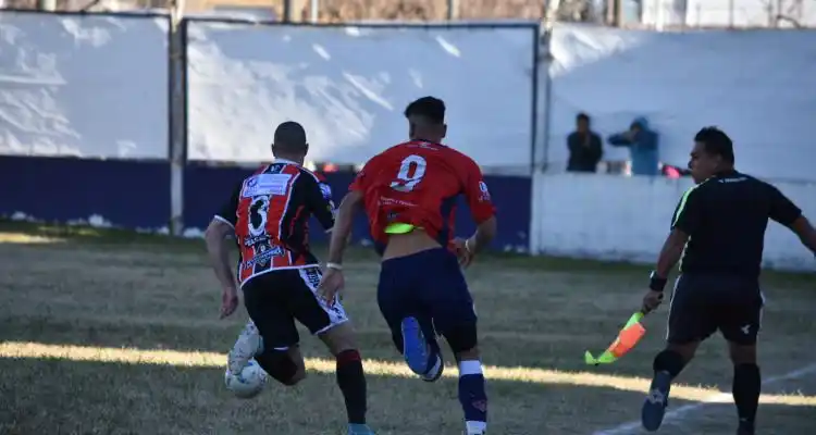 La tabla de posiciones para conformar desde 2019 las divisiones A y B en la Liga Sampedrina