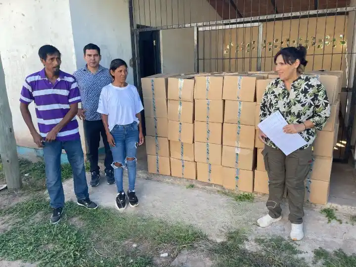 Entregaron más de mil cajas alimentarias en Las Lomitas