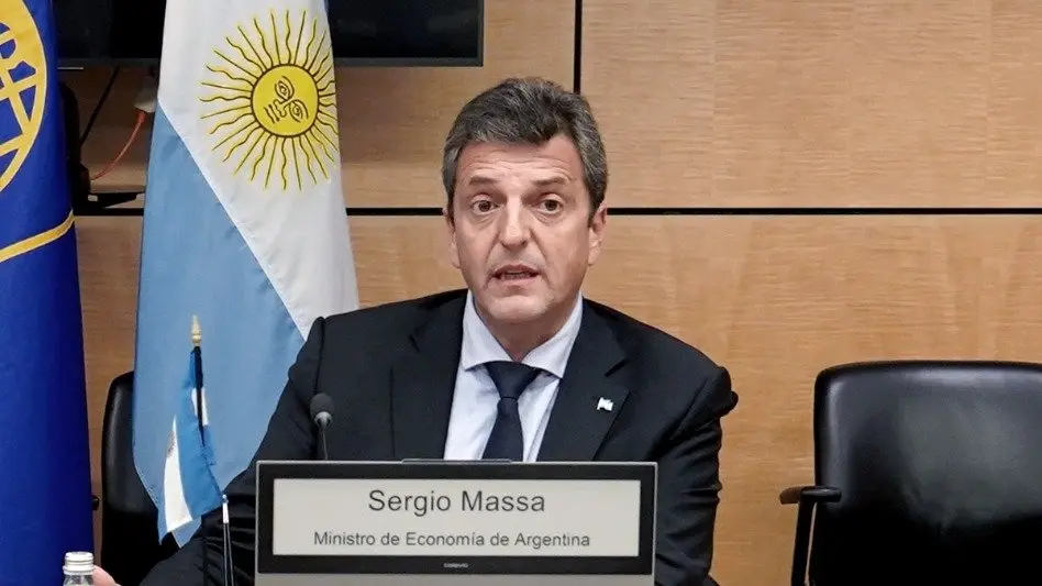 FMI: se extiende la negociación y Sergio Massa busca cerrar el acuerdo por la nueva meta de reservas