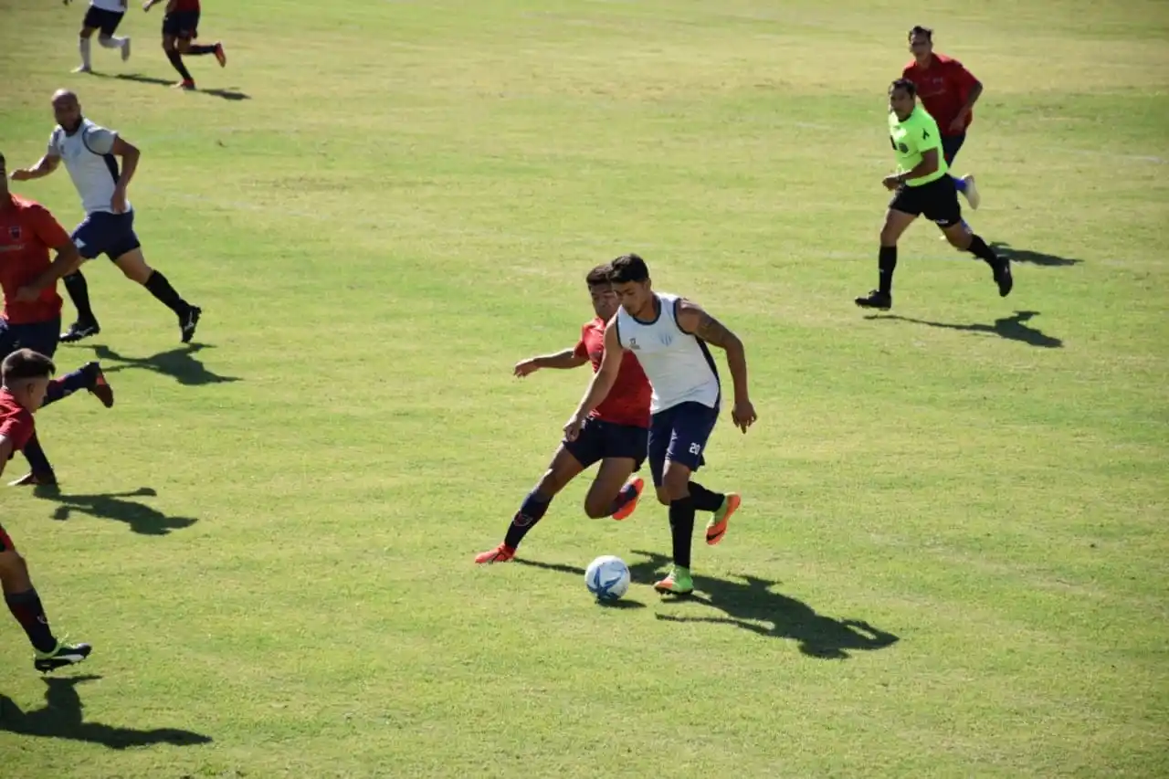 Juventud Unida debutará el viernes a las 17 ante Defensores de Villa Ramallo