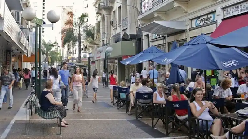 El gobierno intentará impulsar el consumo en 2015