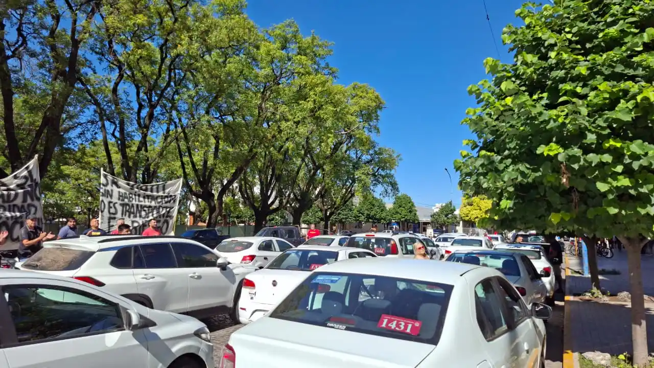 movilizacion de remiseros centro de rafaela - 3