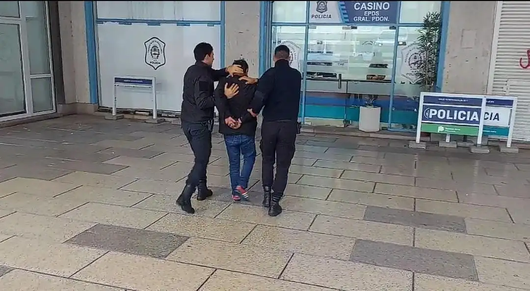 El hecho sucedió en Avenida Peralta Ramos y Sarmiento.