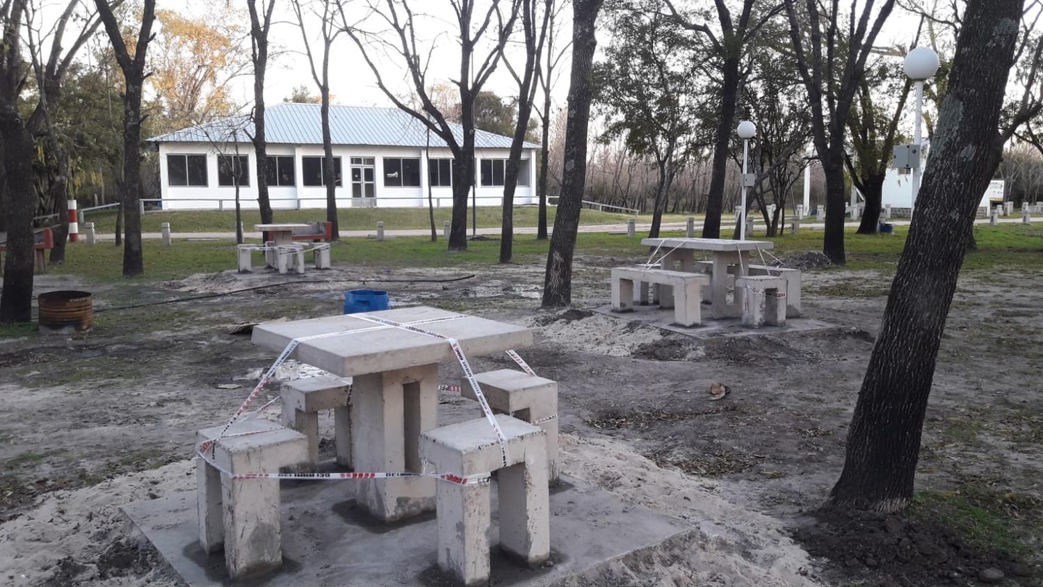 Luego de la bajante del río Gualeguaychú, comenzaron a acondicionar Parque del Sol