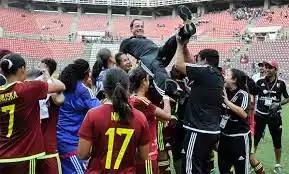 POR ACOSO SEXUAL Y ESTUPRO jugadoras de la Vinotinto denuncian a Kenneth Zseremeta