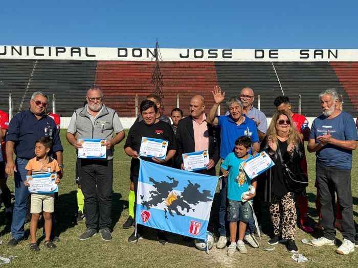 Homenaje Malvinas Mitre Paraná estadio