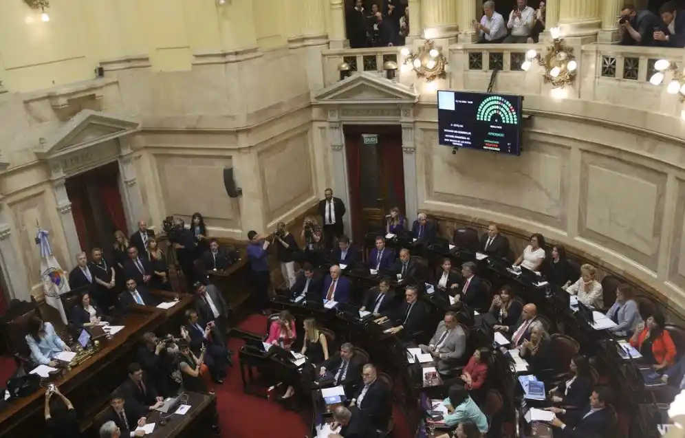 El Senado convirtió en ley la suspensión de las PASO: victoria del gobierno después del Criptogate $LIBRA