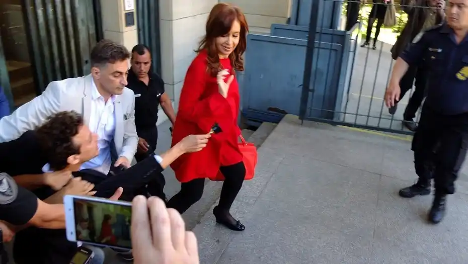 Causa Hotesur: Cristina presentó un escrito ante el juez Ercolini