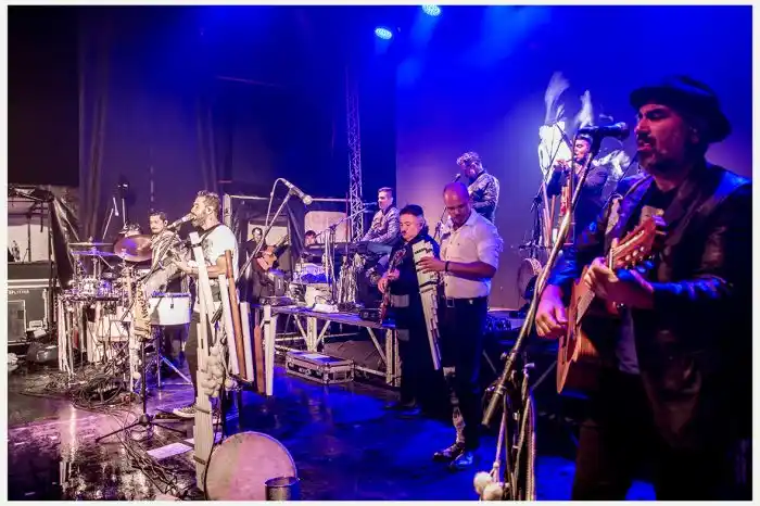 Espectacular cierre de los festejos de la autonomía en San Cayetano