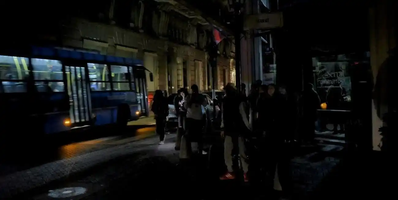 El centro de Rosario es una de las zonas afectadas por el corte de luz. Foto: Version Rosario.