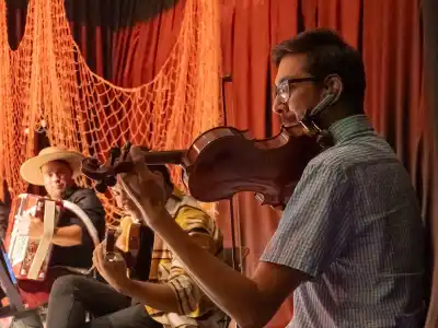 Gran velada por el Día de la Tradición