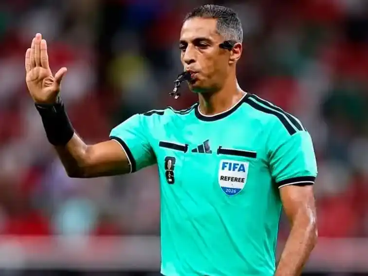 Amin Mohamed Omar será el juez principal del partido entre la Selección Argentina y Austria.