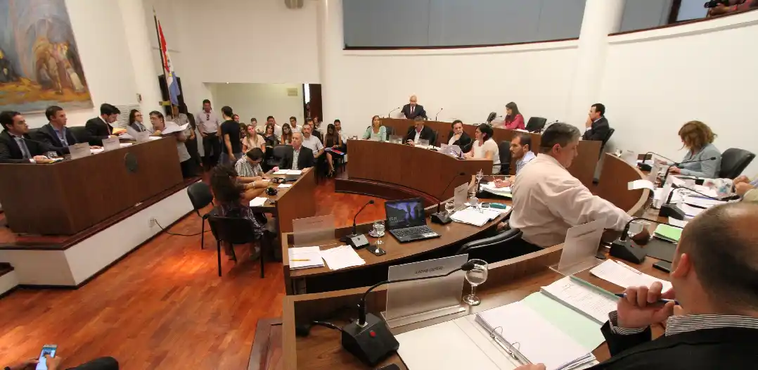 Tensión en el Concejo por la formación de las comisiones