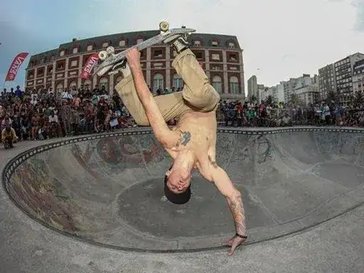 Club TRI celebra el Día Internacional del Skate con música, arte y cultura urbana