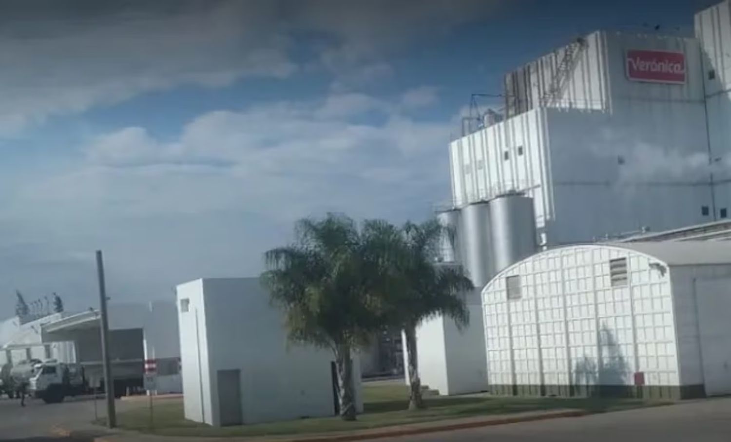 Parálisis total en las tres plantas de una histórica firma lechera de Santa Fe