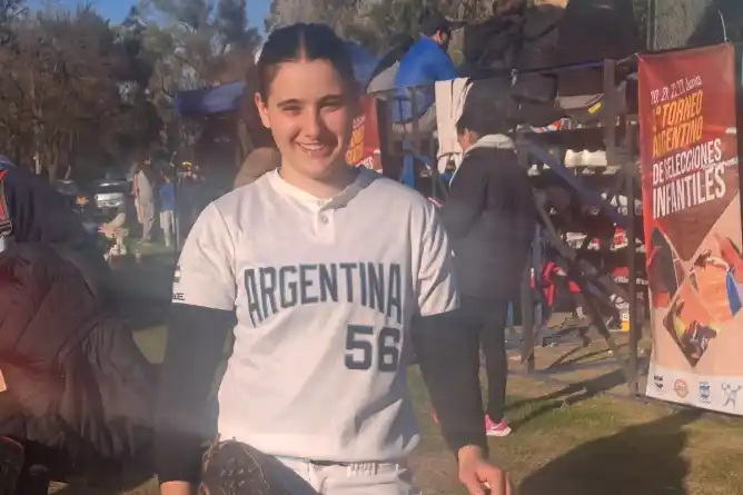 Renata Trémoli fue convocada a la selección argentina de sóftbol