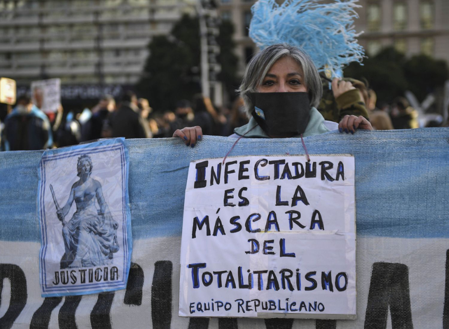 Organizan marcha contra el confinamiento para el 25 de mayo y Frederic salió al cruce