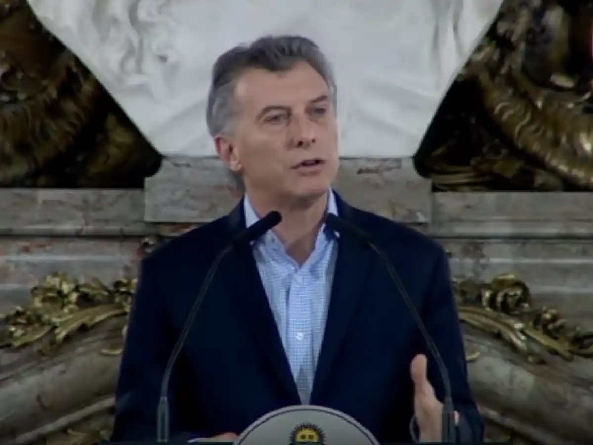 Macri afirmó que aumentó el consumo de alcohol, tabaco y drogas en los jóvenes