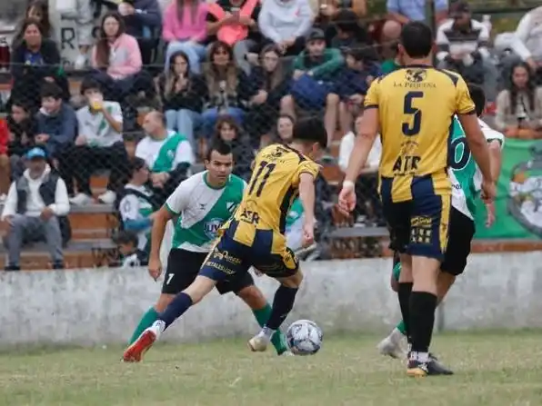 J. Urdinarrain viene de golear a Pueblo Nuevo, pero todavía no ganó de local (crédito: IG Gol Entra).