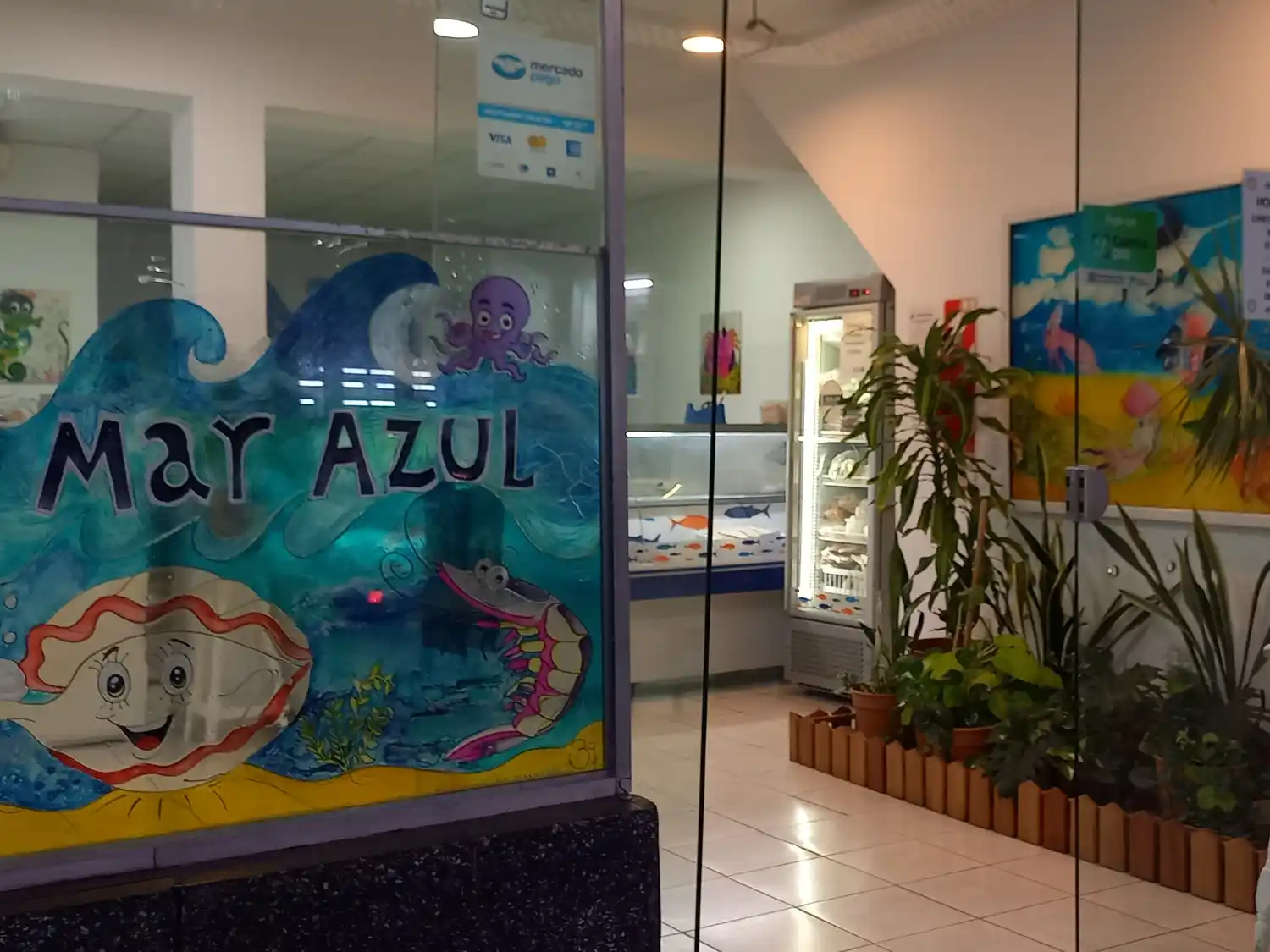 La pescadería está ubicada en 25 de Mayo 790.