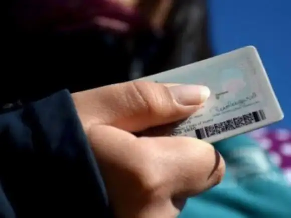 Desarticularon una red criminal dedicada a la falsificación de licencias de conducir y DNI.