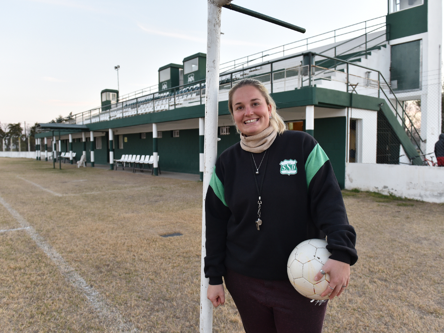 Gisela Echagüe, la entrenadora que rompió el molde en el Baby Fútbol
