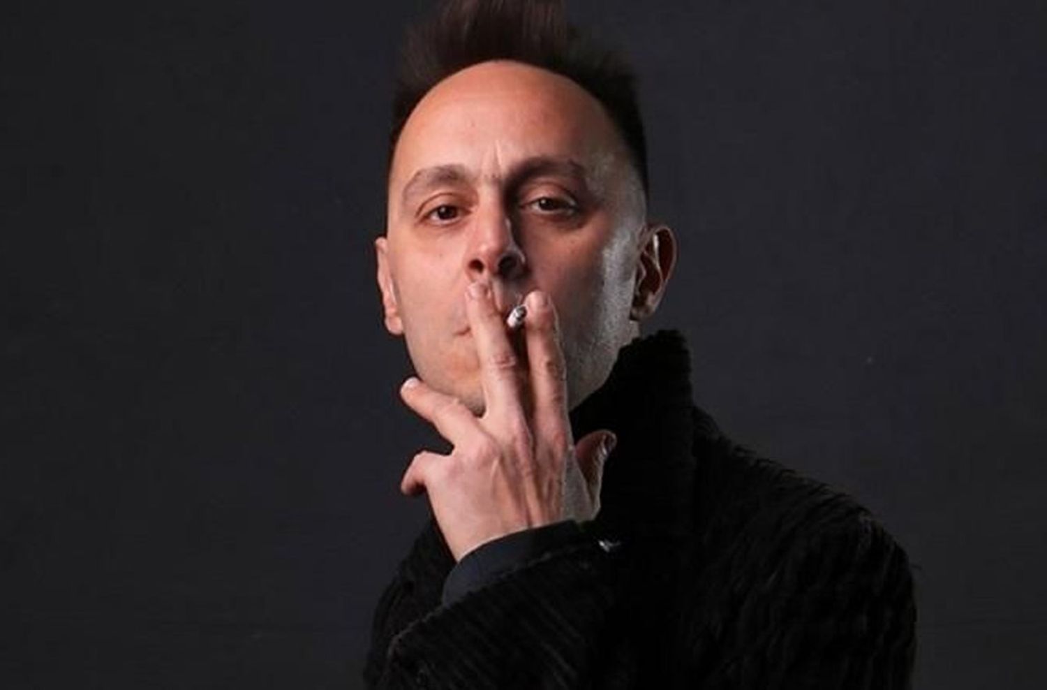 «Uniendo fisuras», el libro del rosarino que recorre uno de los mejores álbumes de Soda Stereo