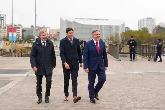 Pullaro, Llaryora y Frigerio le pidieron a Nación más federalismo y el fin de las retenciones al campo