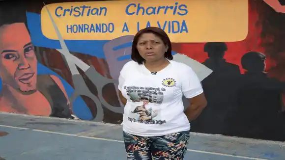 UN MURAL DESAFÍA a los esbirros: así denuncian las ejecuciones extrajudiciales en Venezuela