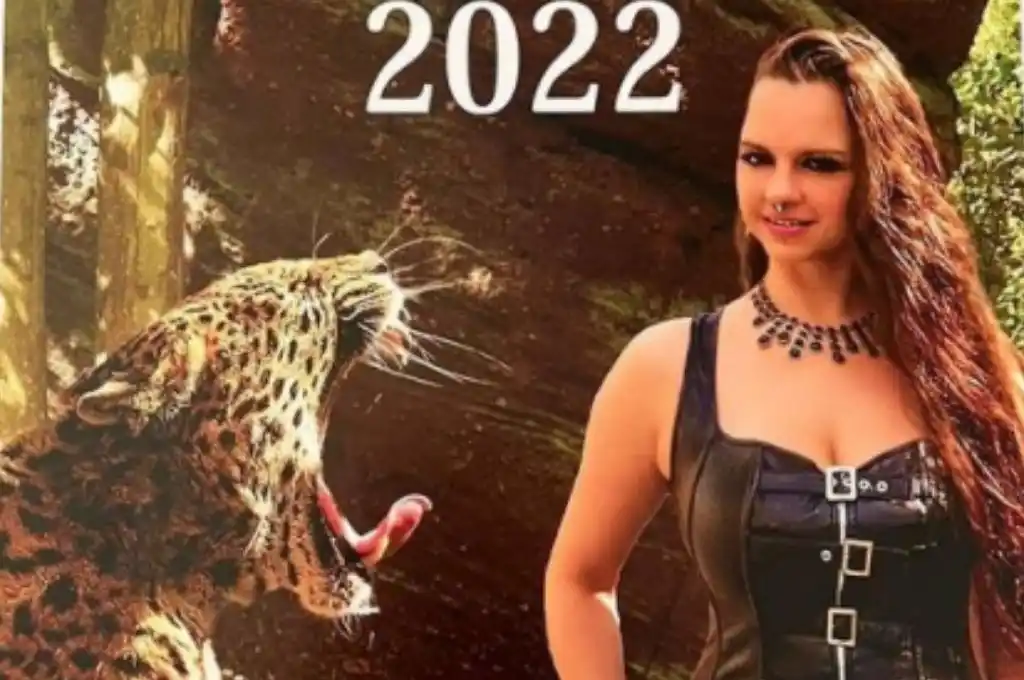 Modelo erótica fue atacada por el leopardo con el que posaba y puso a la venta las imágenes