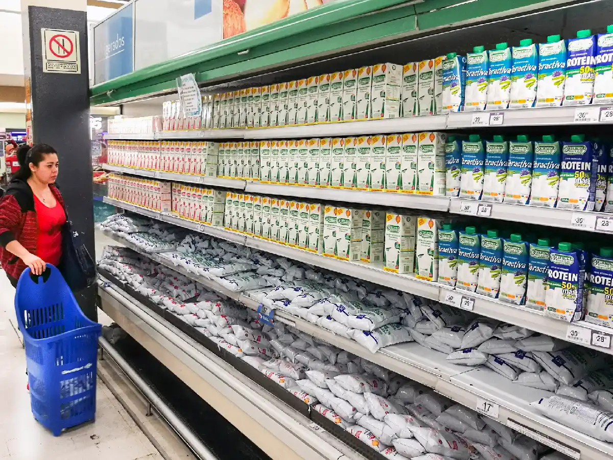 Fernández anunció controles a la remarcación de precios y pidió "no tener miedo al desabastecimiento"