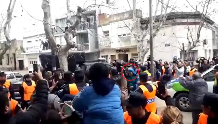 «Estoy muy triste», dijo «El Pepo» al llegar a la comisaría de Chascomús