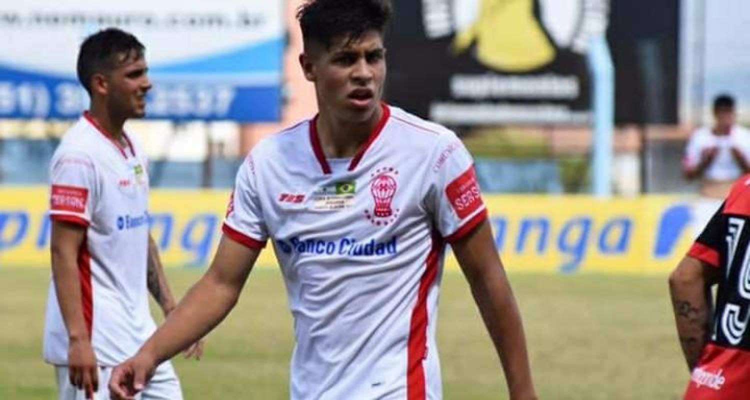 Sebastián Ramírez contrajo coronavirus junto a 11 compañeros en Huracán