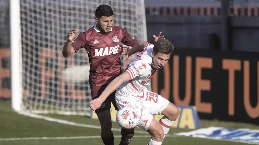 Unión derrotó 3 a 0 a Lanús en el 15 de Abril