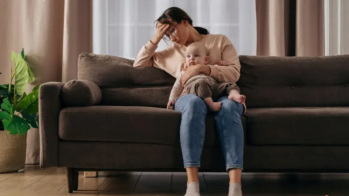 Maternidad y salud mental: por qué sentirte desbordada es más común de lo que creés