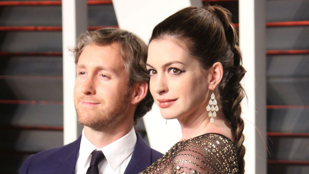 Ahora dicen que Shakespeare reencarnó para poder andar con la actriz Anne Hathaway