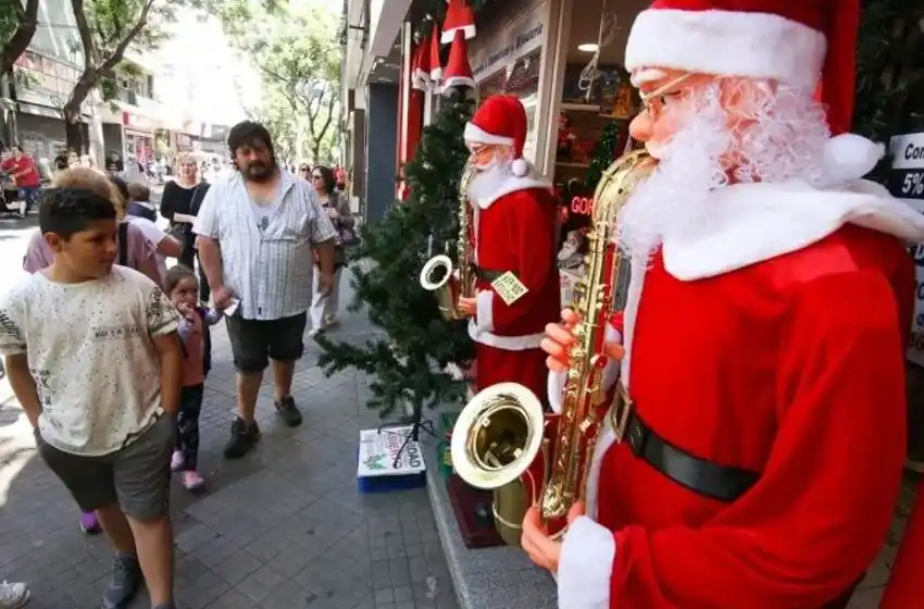 Las “peatonales” de San Luis y Sarmiento permitieron a cientos de rosarinos realizar sus compras