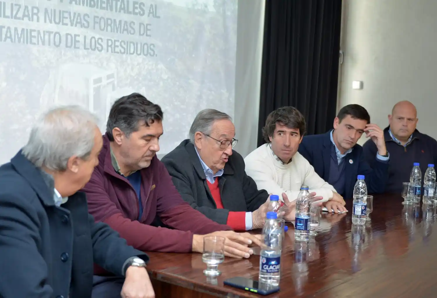 Civalleri, Usandizaga, Lunghi, Civale, Iparraguirre y Viera, presentaron el ambicioso proyecto que beneficiará a la ciudad.