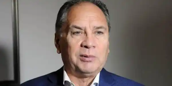 "Sería muy bueno tener a un intendente como candidato a senador", afirmó Descalzo desde Ituzaingó