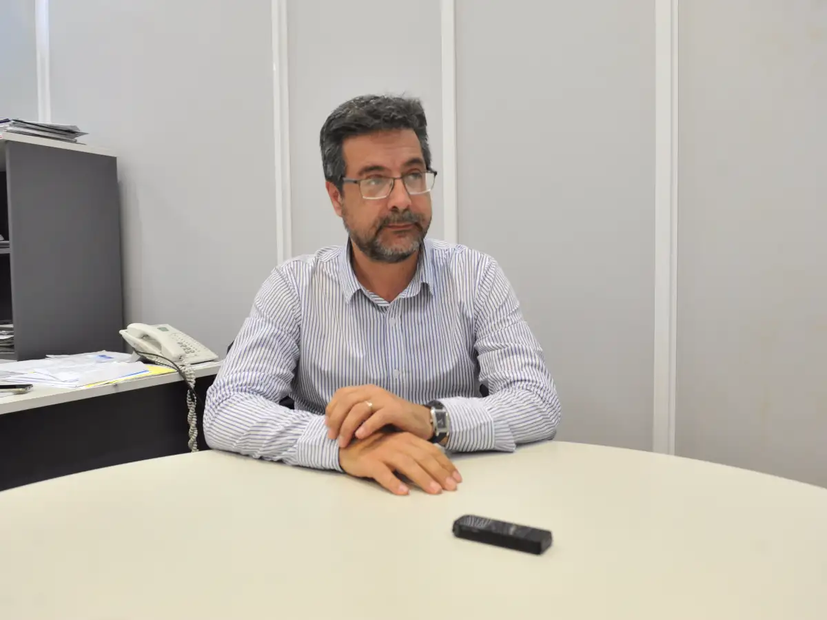 Néstor gómez