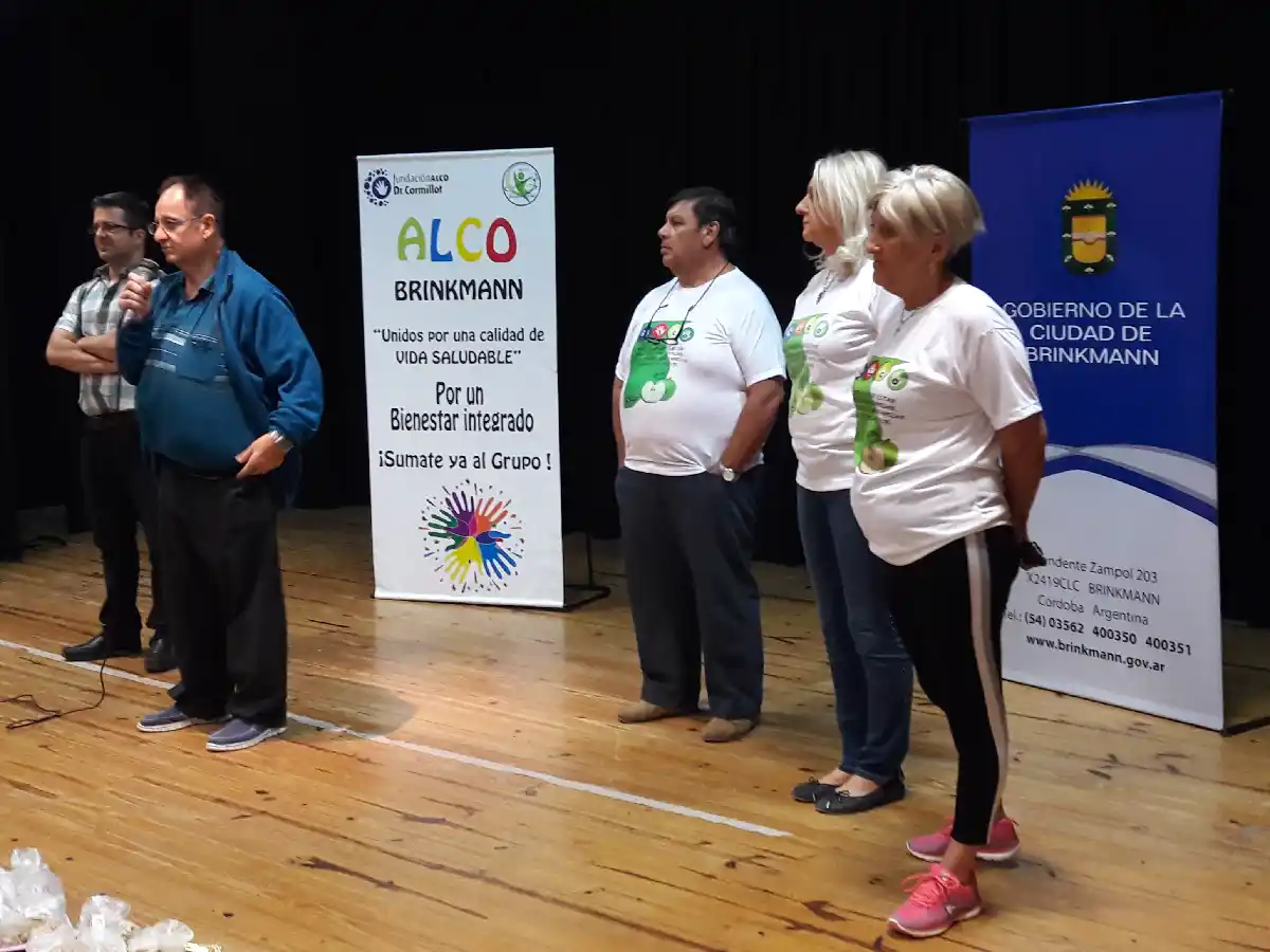 Brinkmann avanza en proyecto de “kioscos saludables” en las escuelas