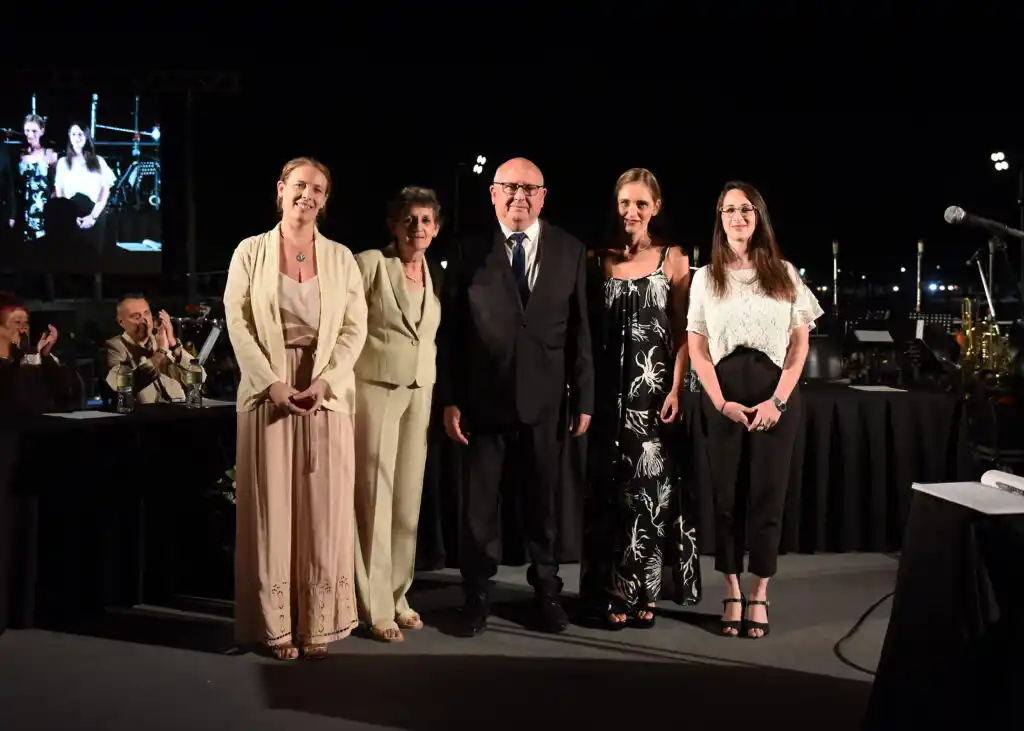 Marcelo Cerutti y funcionarios políticos del Gabinete diciembre 2023