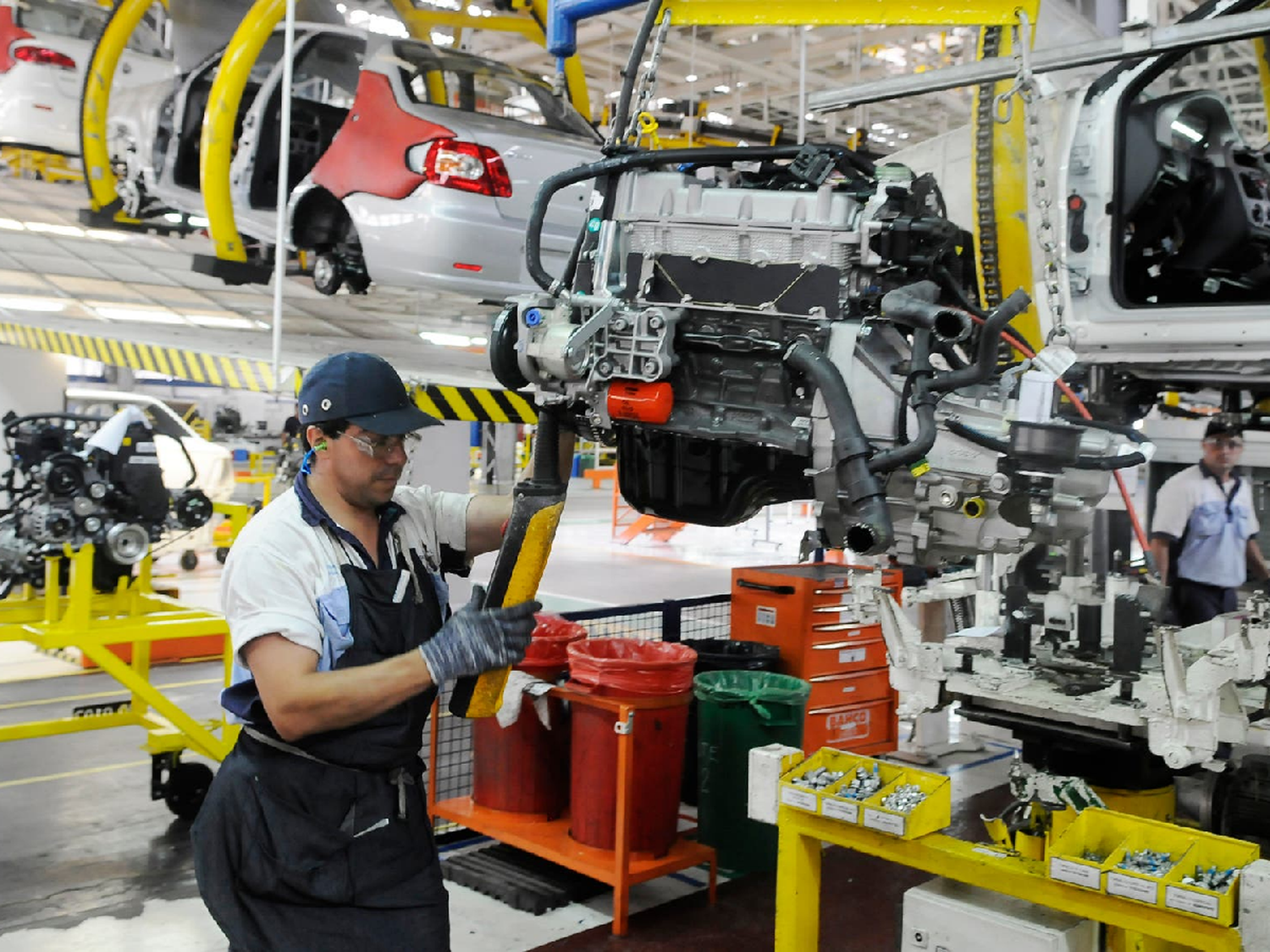 Las empresas prevén otorgar un incremento del 34,5% para el personal fuera de convenio