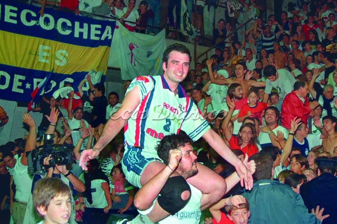 En andas. Osvaldo Amitrano, capitán de Luz y Fuerza