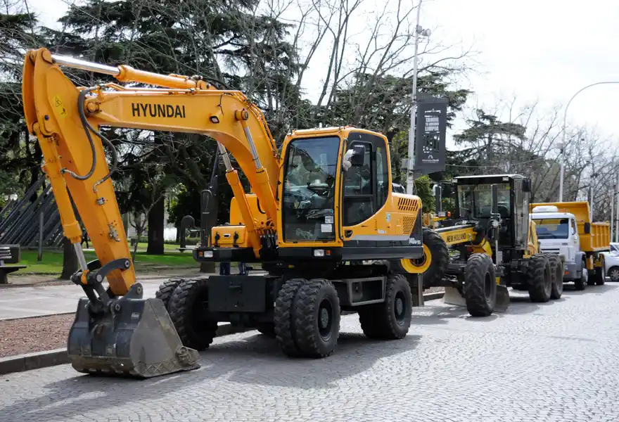 La Cooperativa Vial presentó nueva maquinaria para el mejoramiento de los caminos rurales