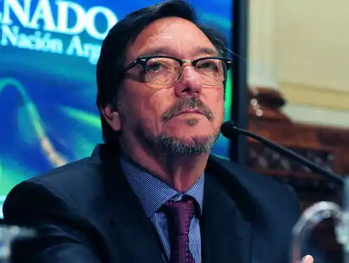 Guastavino se manifestó preocupado por el nuevo puente con Uruguay 