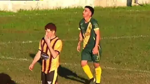 Urquiza bajó al puntero en Carbó y le puso suspenso al campeonato
