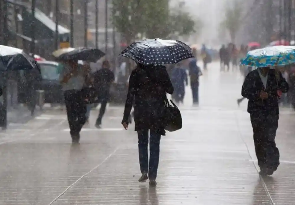 Bienvenido otoño: avanza un frente frío y habrá tormentas fuertes en gran parte del país