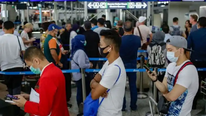 Cuándo y cómo volverán a volar las aerolíneas en el mundo y en América Latina