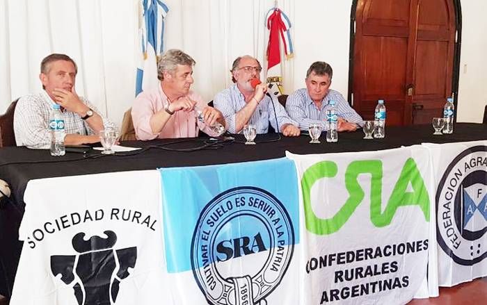 La Mesa de Enlace endurece su reclamo ante la prórroga  de las restricciones para exportar carnes